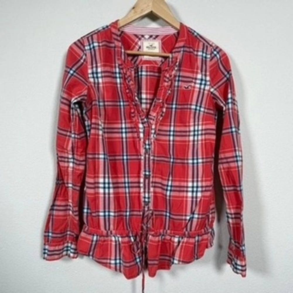 Hollister Plaid Ruffle Henley Top Womens M Everyday Red Blue White Preppy Cotton